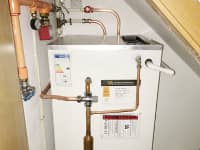 Hot water cylinder installation